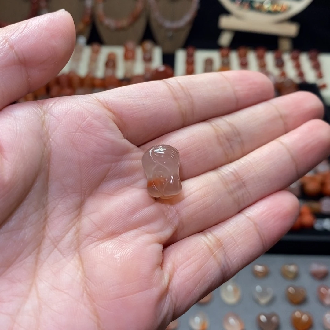 南红玛瑙冰飘未镶嵌白菜