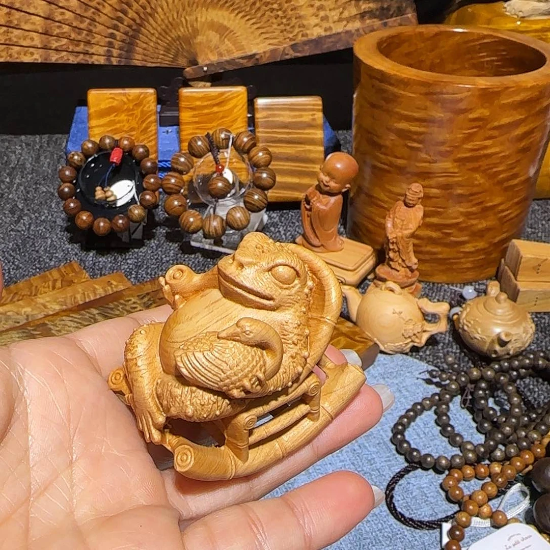 柏木（崖柏）手把件