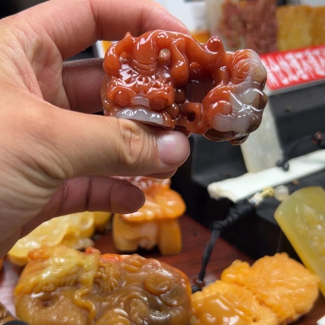 石英质玉（黄龙玉）未镶嵌多样性发货，发其一