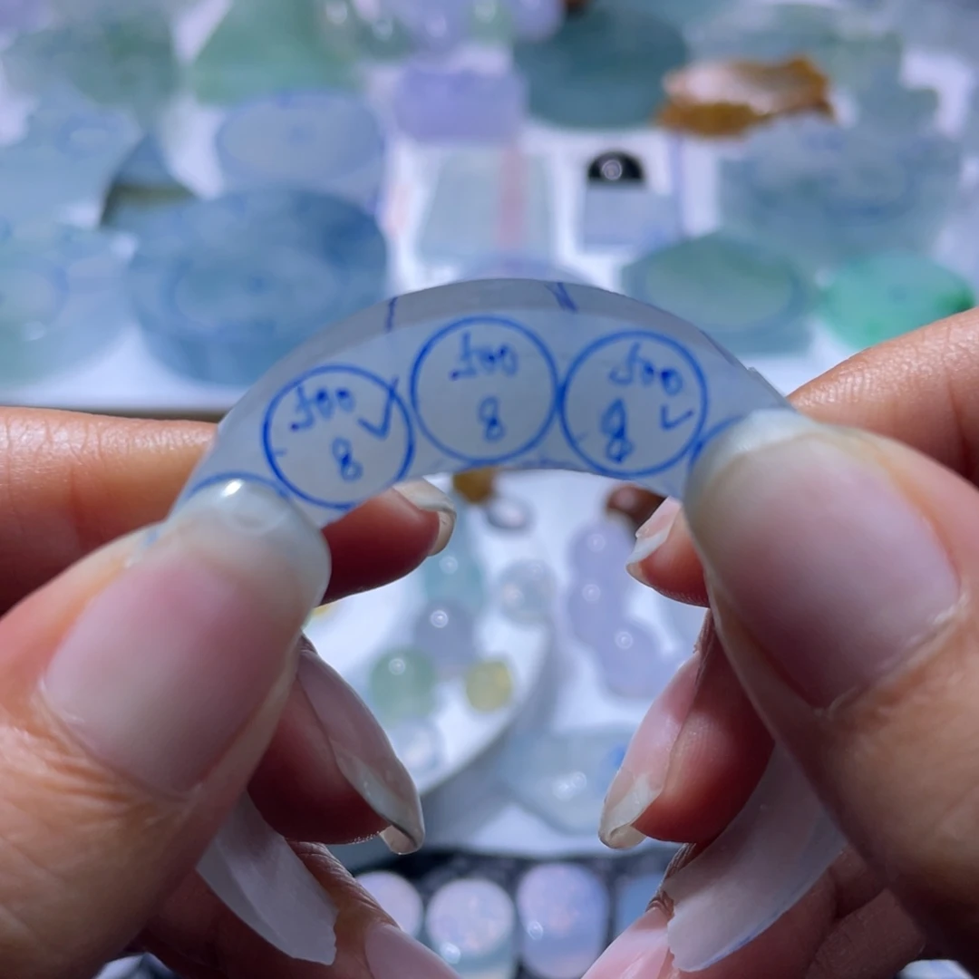 用***5定制翡翠未镶嵌翡翠料子