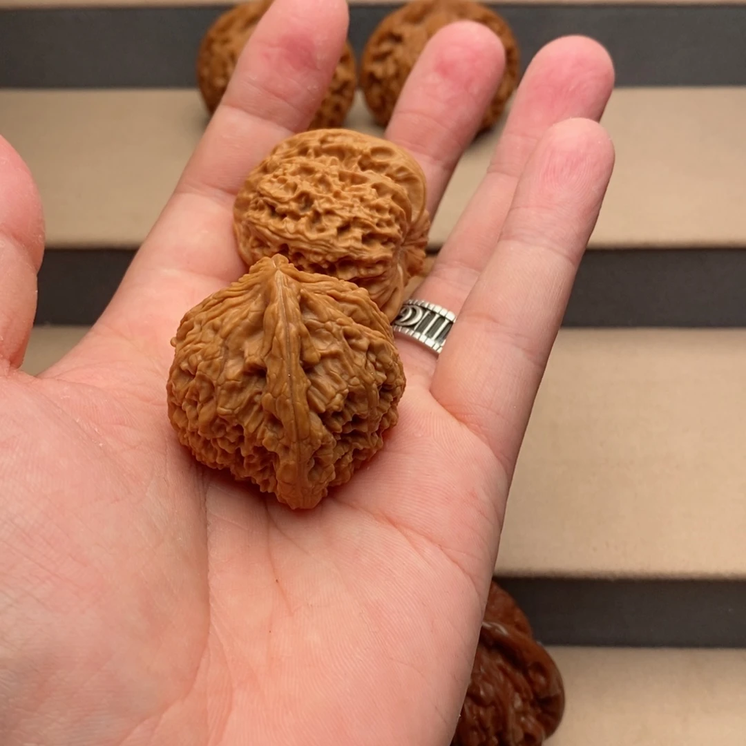 文玩核桃把件南疆