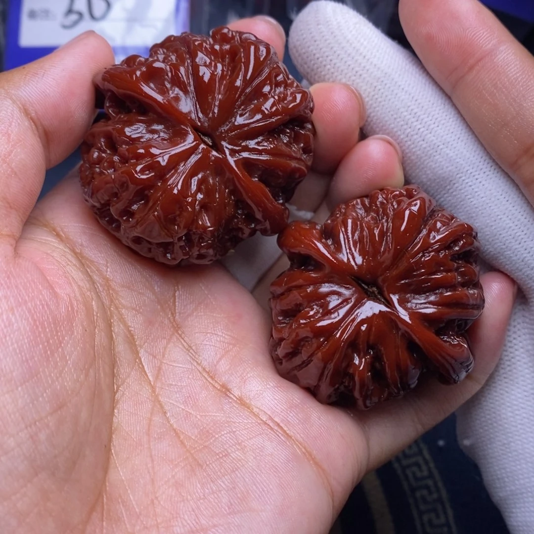 文玩核桃吊坠官帽 45