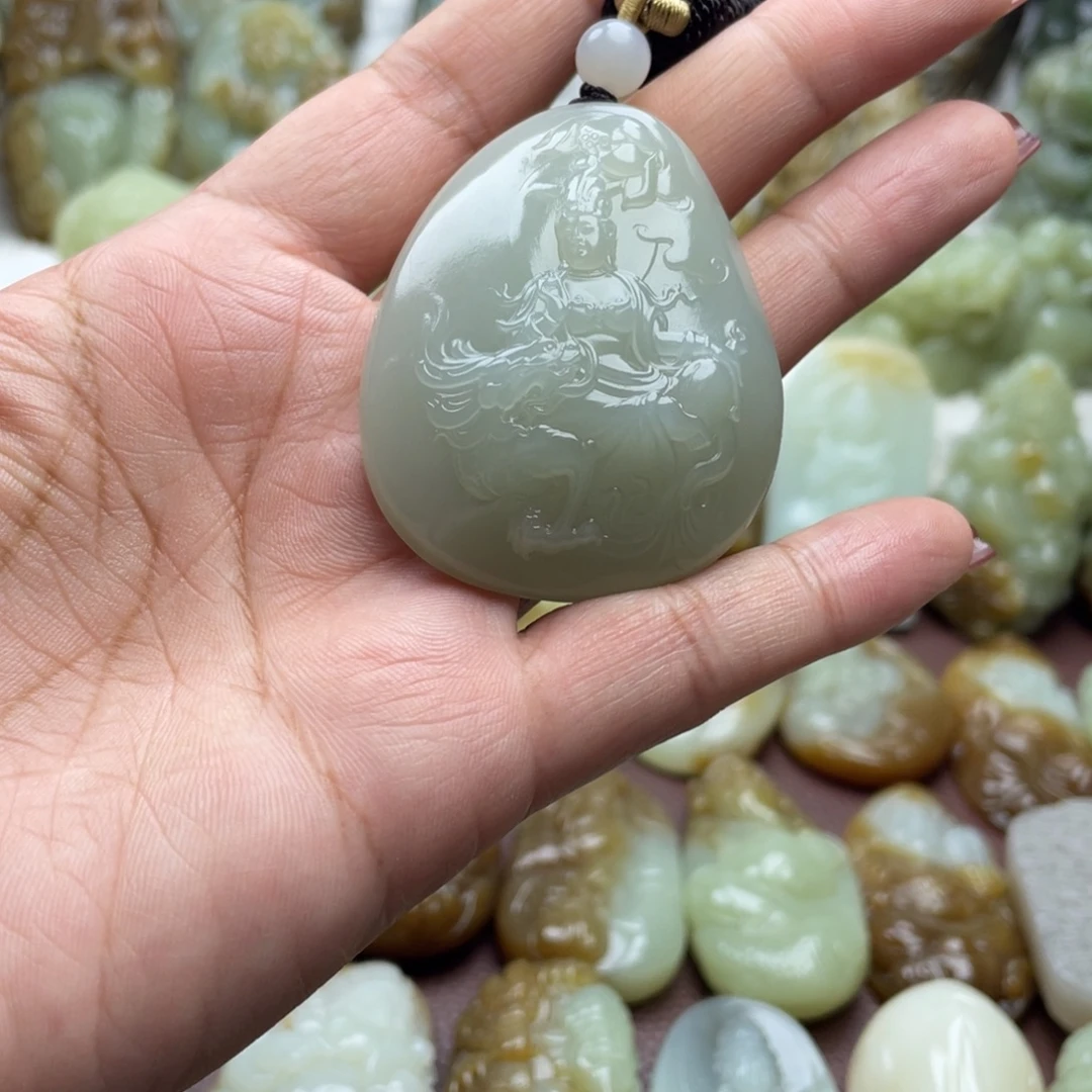 和田玉未镶嵌颈饰