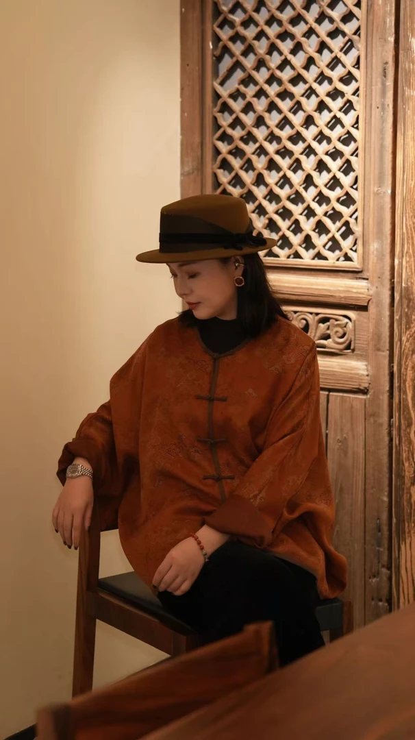 喵喵家 【香云纱花螺】时尚宽松新中式提花上衣