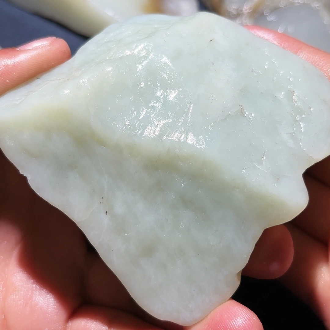 和田玉未镶嵌珠宝奇石