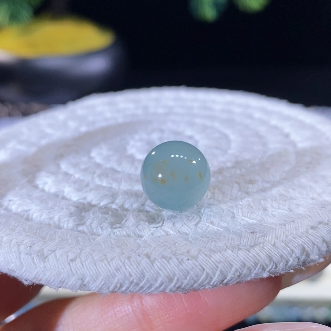 翡翠未镶嵌颈饰翡翠高冰晴绿洒金珠13mm