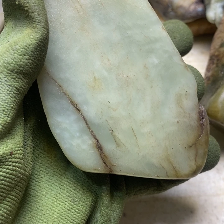 和田玉未镶嵌珠宝奇石110