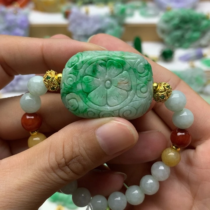 颈饰未镶嵌翡翠翡翠