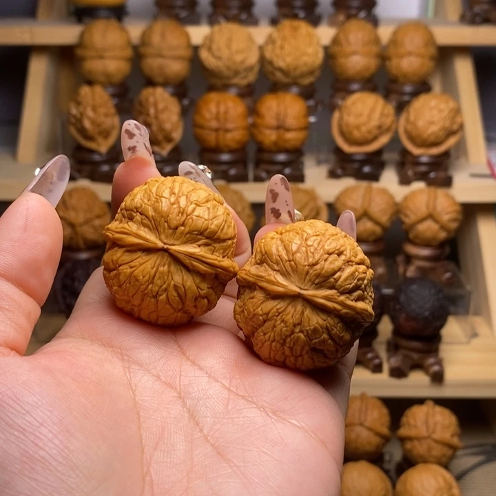 文玩核桃吊坠38大龙珠Y45