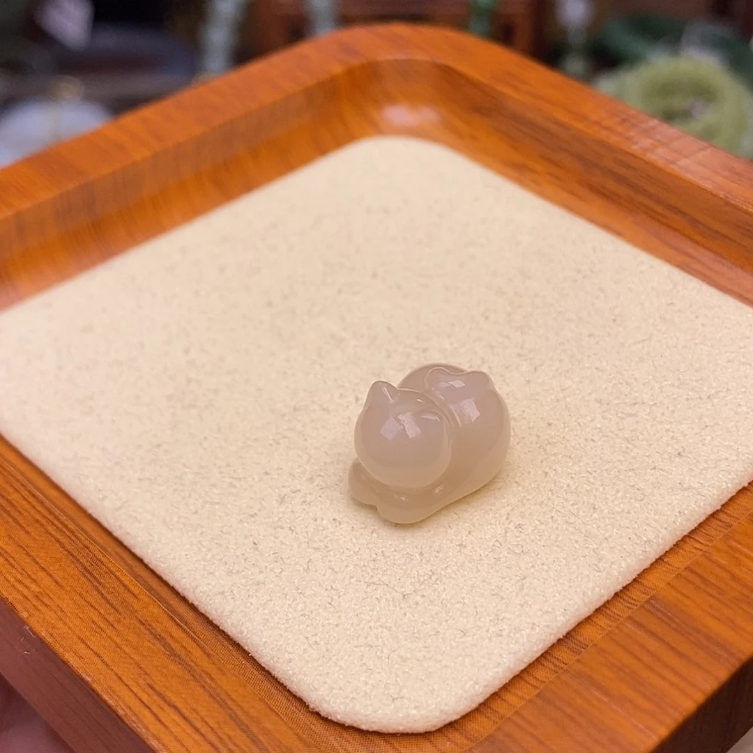 和田玉手镯未镶嵌熟藕粉红粉趴趴猫