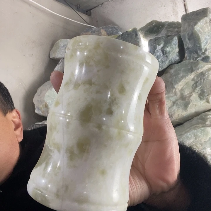 蛇纹石玉未镶嵌珠宝奇石