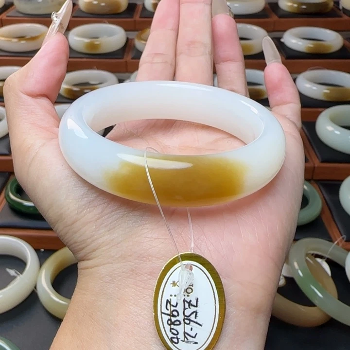 和田玉未镶嵌手镯金糖羊脂白52.2