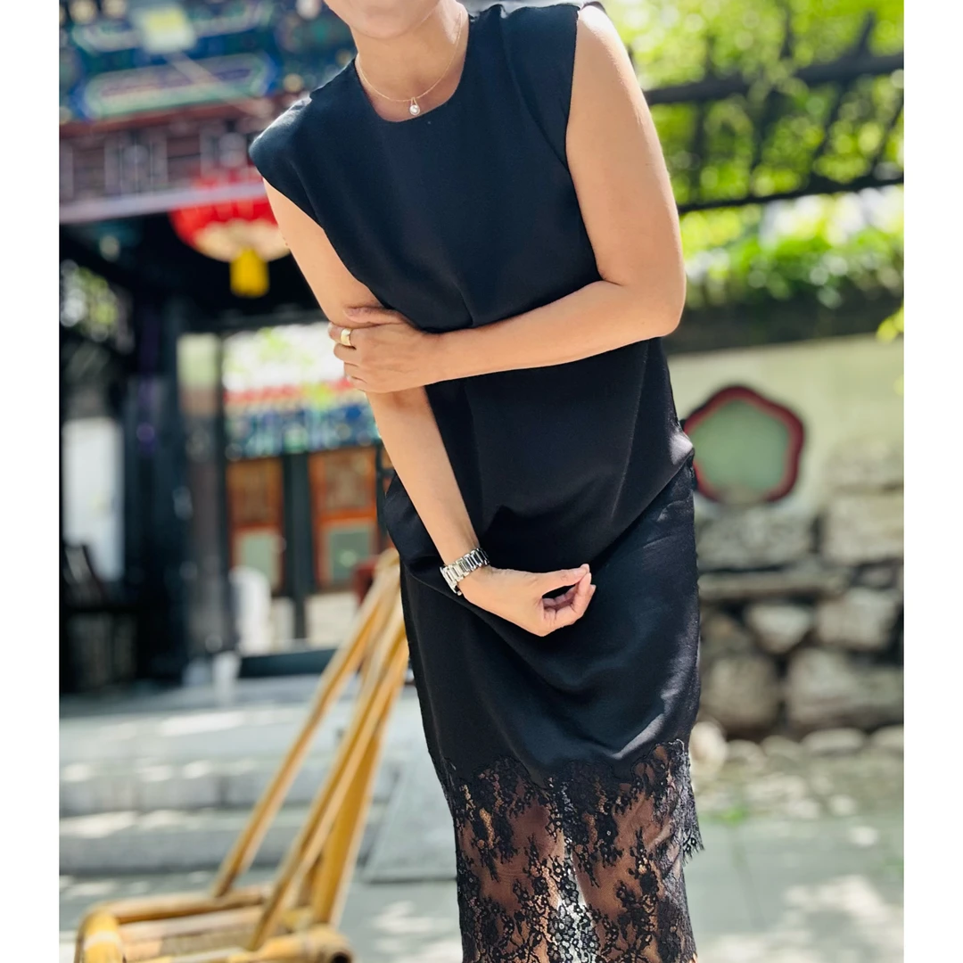 2025新款垂坠款拼接蕾丝后开叉无袖背心长裙黑色