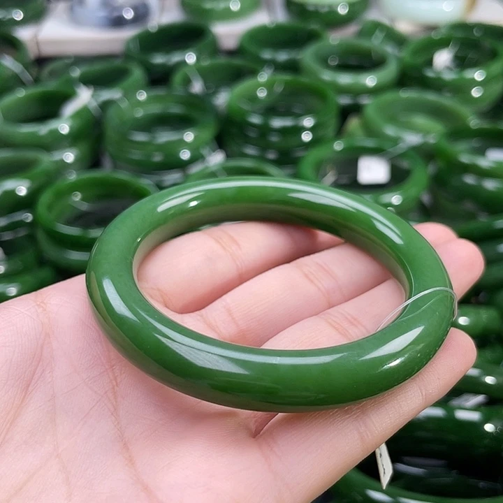 未镶嵌手镯和田玉（碧玉）