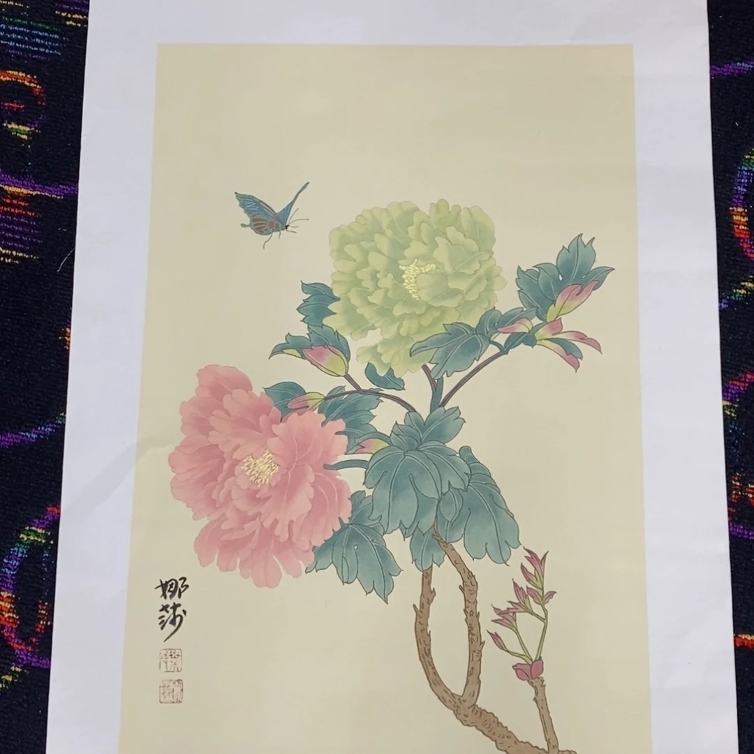 国画黄****坊叶娜莎四尺三开花鸟作品朱