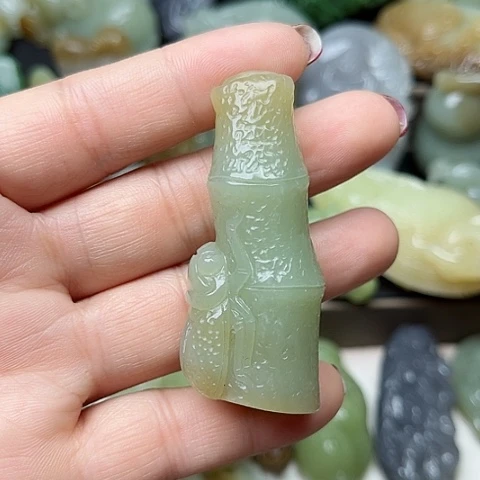 颈饰未镶嵌和田玉