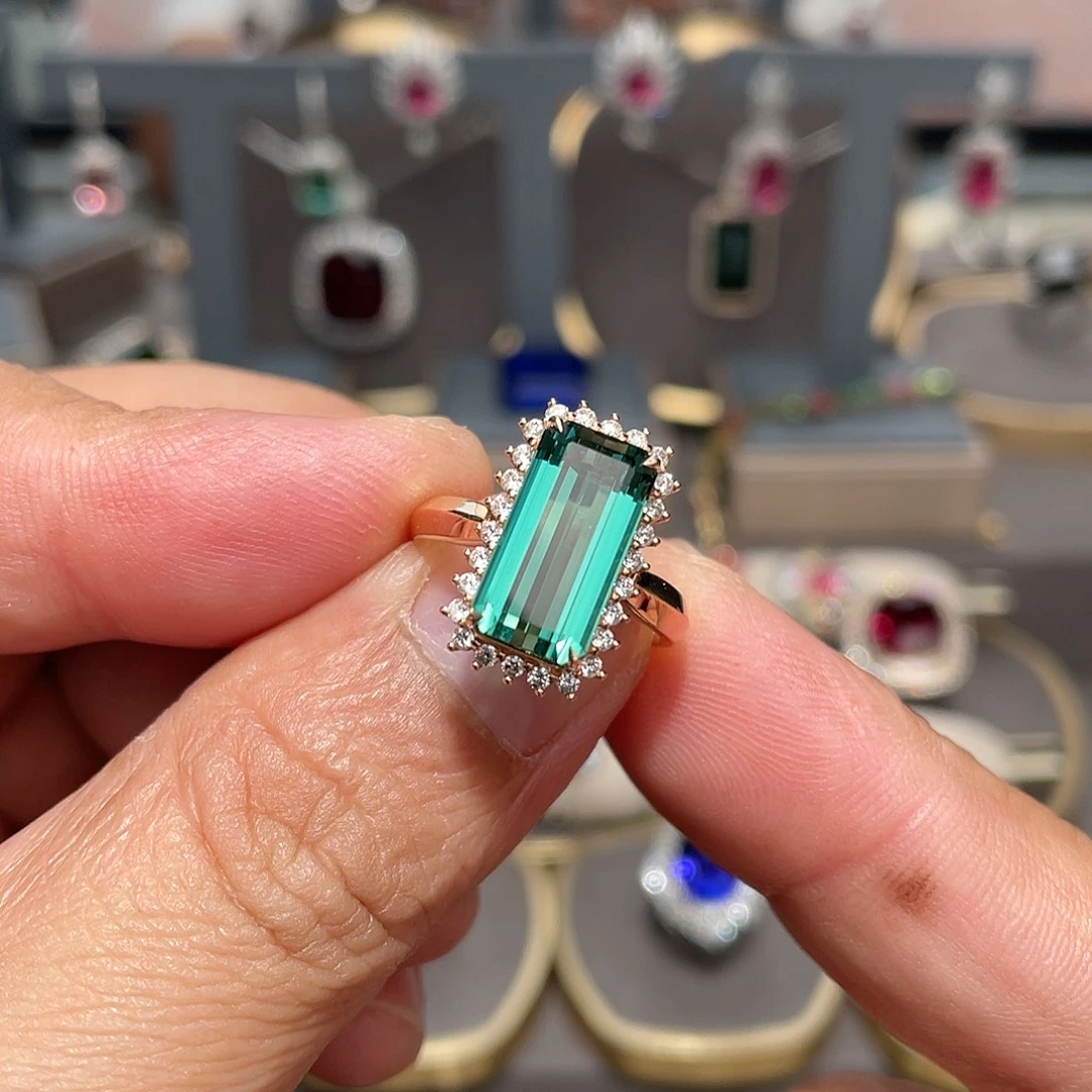 18K金镶嵌戒指碧玺5.73ct
