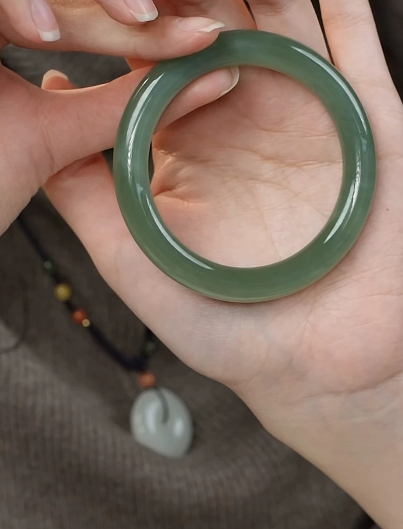 和田玉碧玉*手镯（圈口联系客服）