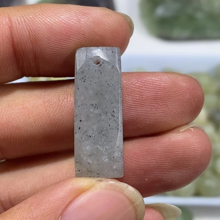 和田玉未镶嵌车挂