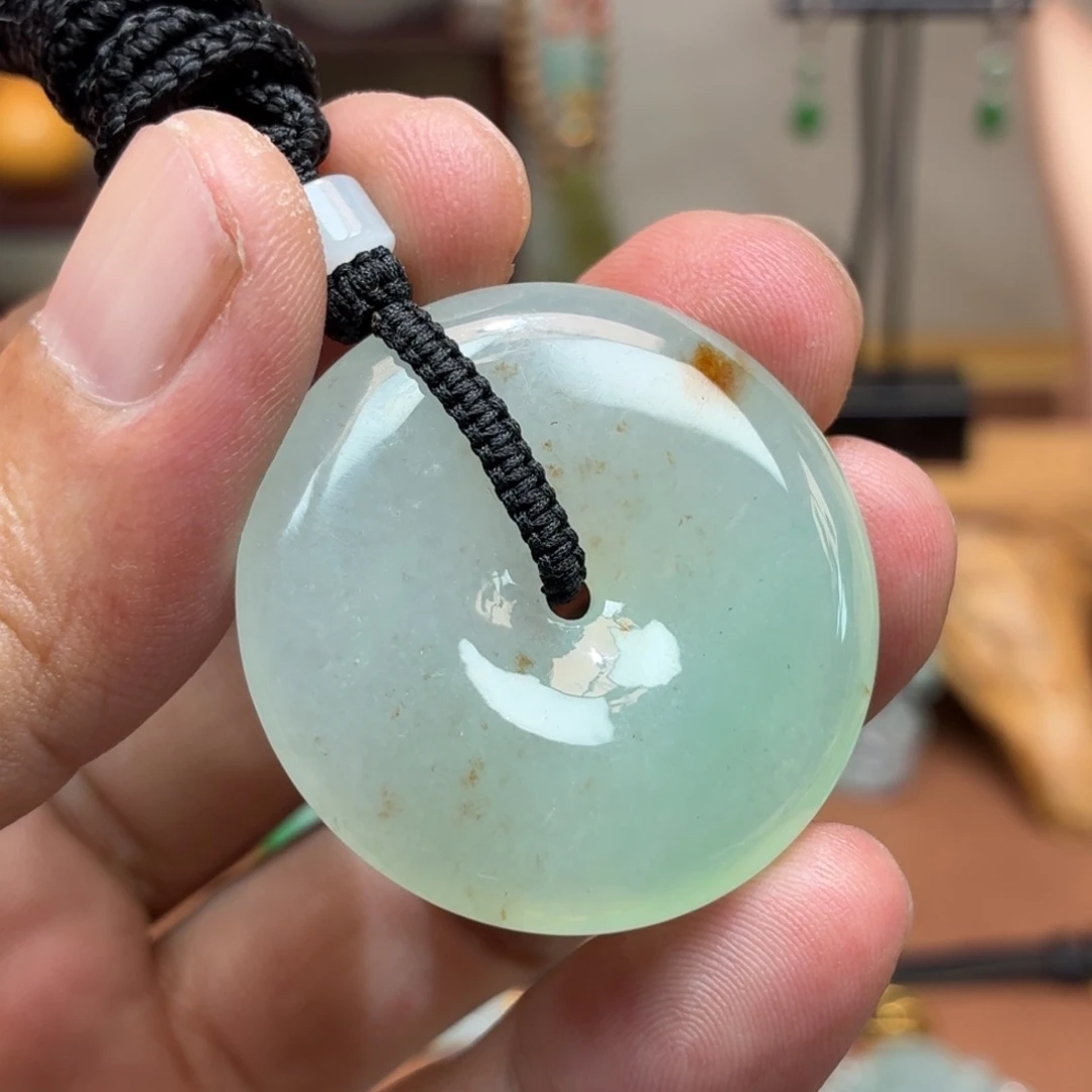 翡翠未镶嵌颈饰挂件