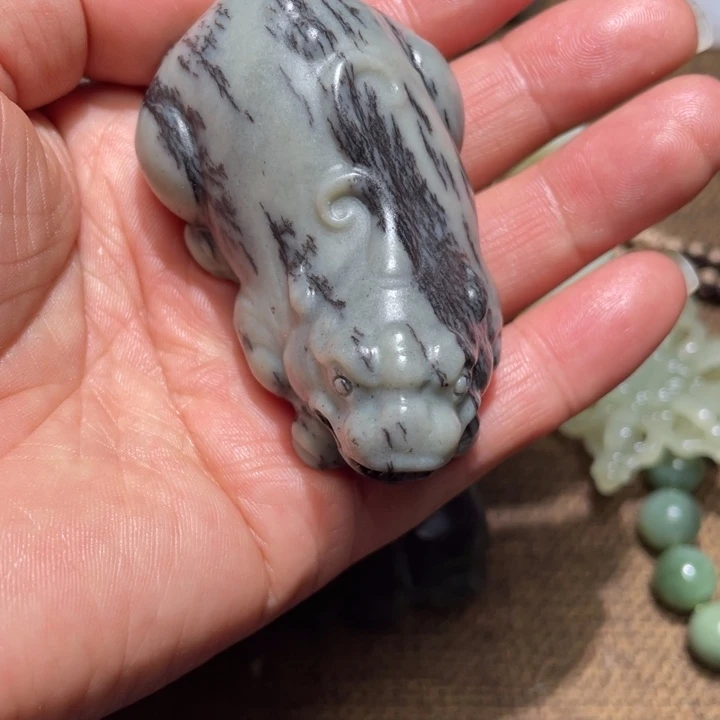 鑫***薪和田玉未镶嵌把件