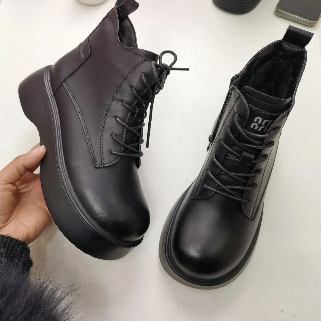 8990英伦风秋冬厚底马丁靴冬季粗跟圆头百搭休闲秋季时尚