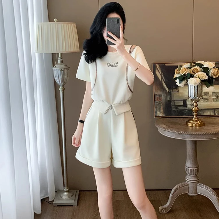 时尚休闲运动套装女夏季2025新款洋气宽松显瘦露肩短袖短裤两件套