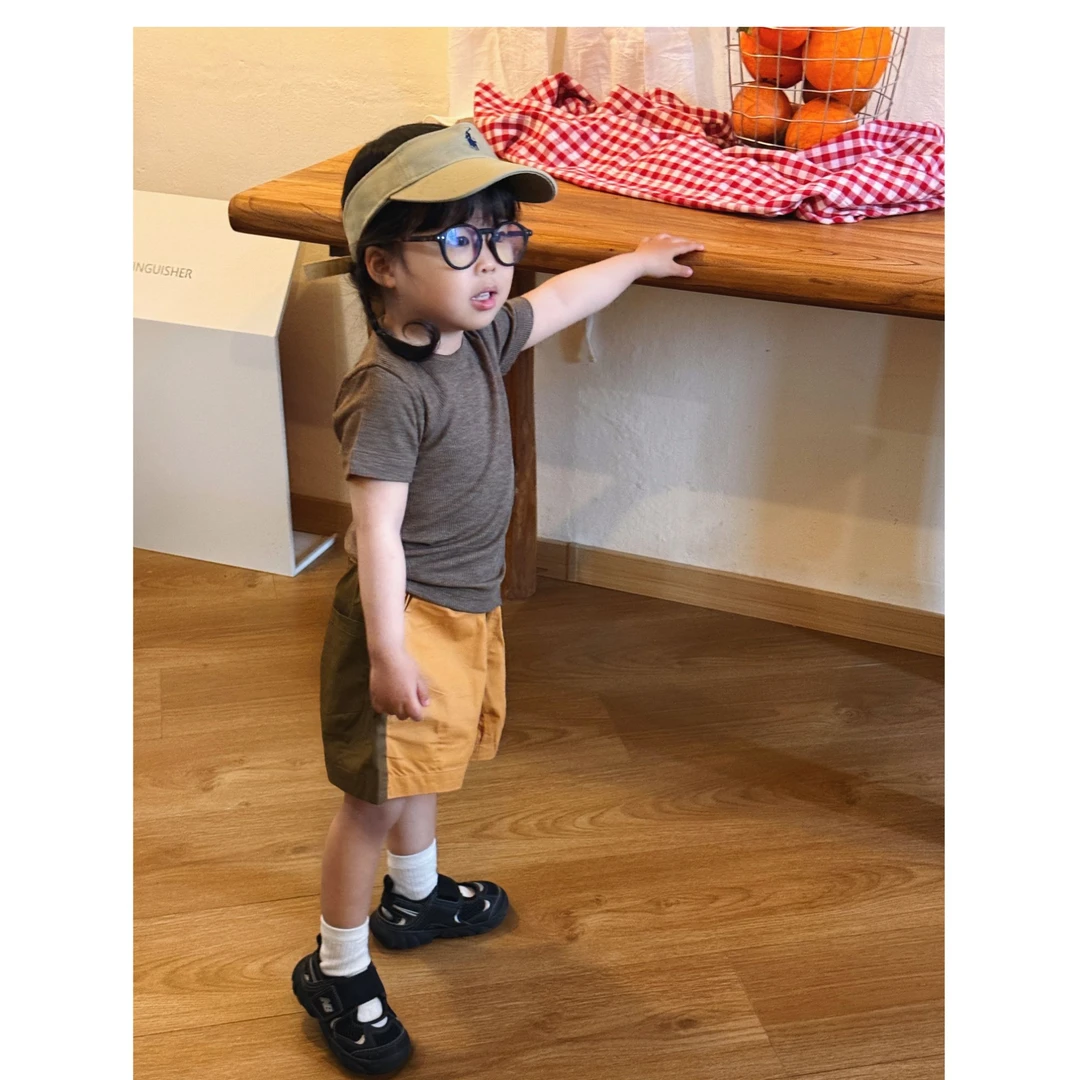 小惜亦2025夏季新款中小童韩版童装坑条咖色上衣时尚短裤套装