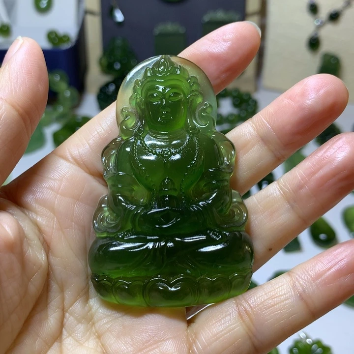 B***U岫玉未镶嵌颈饰吊坠