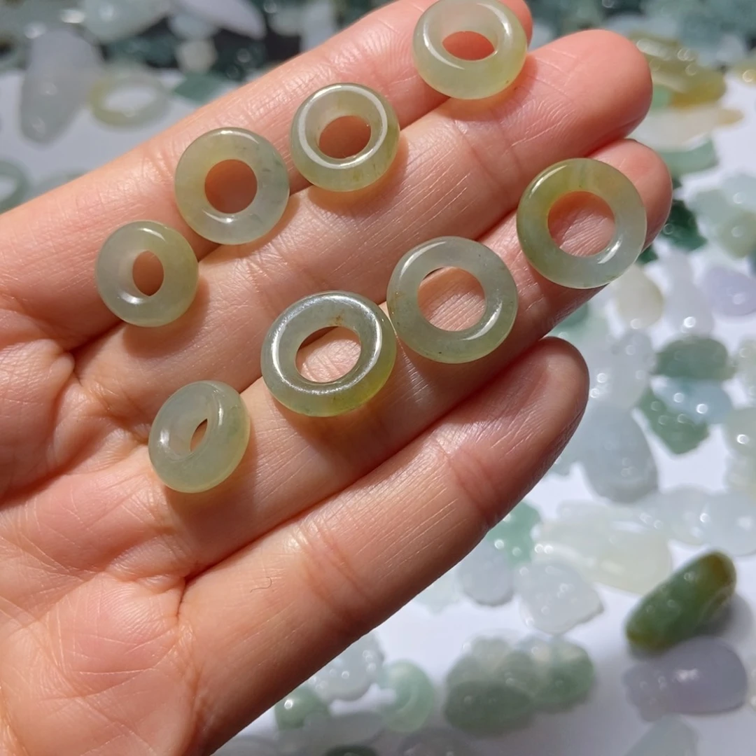 定制翡翠未镶嵌翡翠80元一个