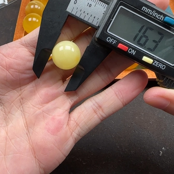 蜜蜡未镶嵌珠宝奇石天然18