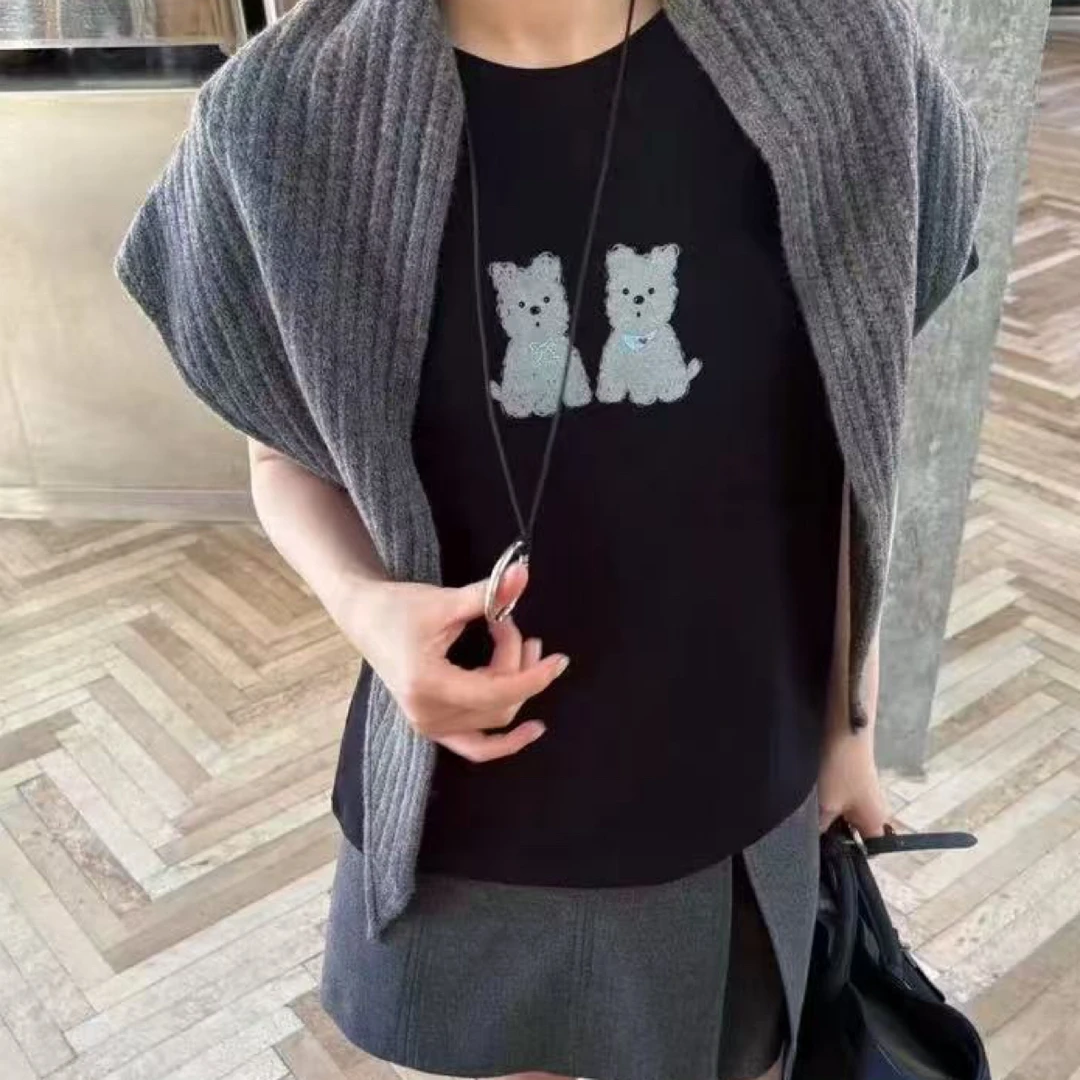 6002 秋冬两只狗可爱印花磨毛短袖