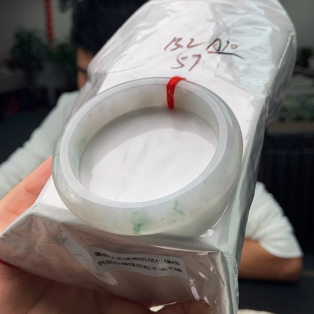 未镶嵌手镯翡翠拍一发一