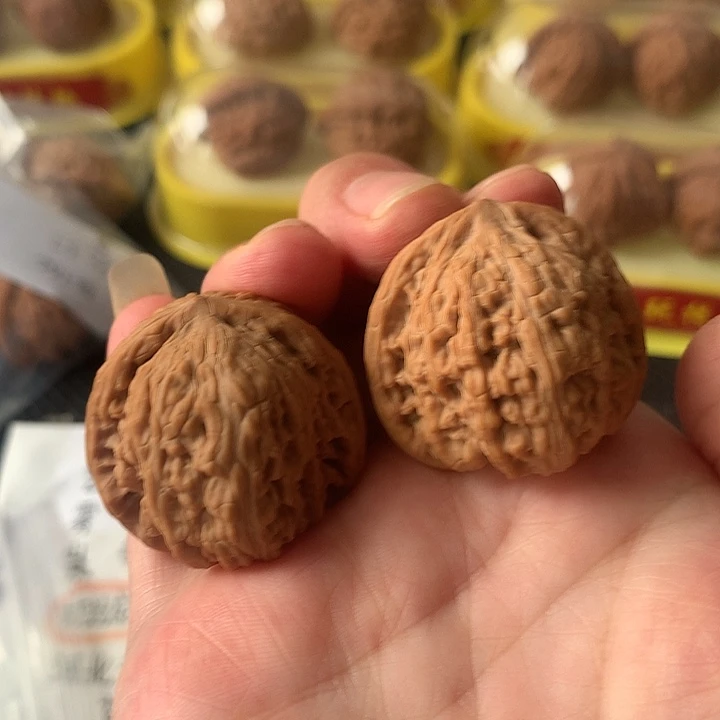 文玩核桃吊坠文玩核桃红玛瑙