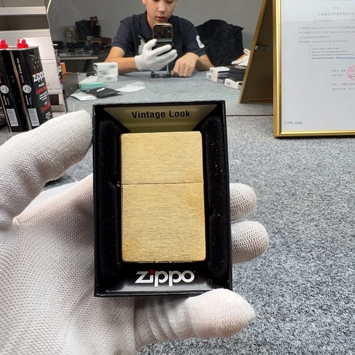 240.25黄铜拉丝37不切角zippo正品