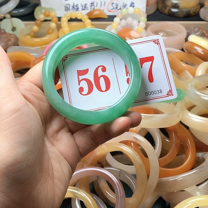 石英质玉（黄龙玉）未镶嵌手镯