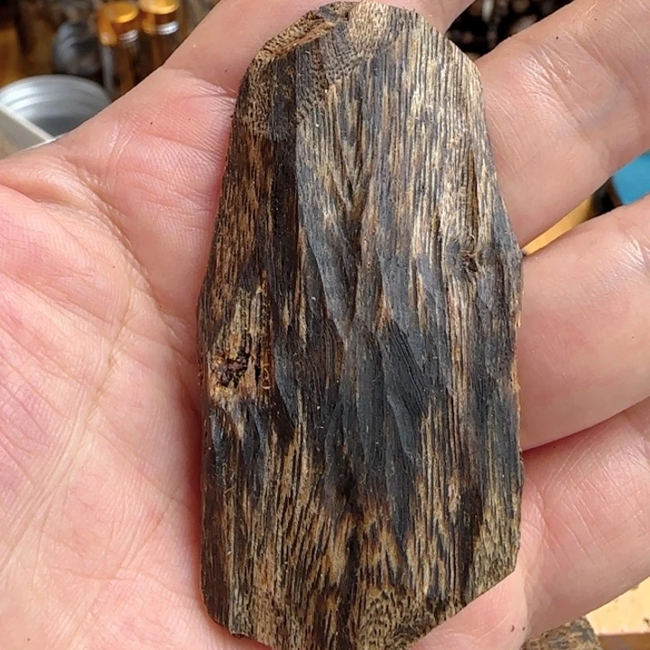 用***9沉香沉香碎屑紫棋楠沉香块料12.5克