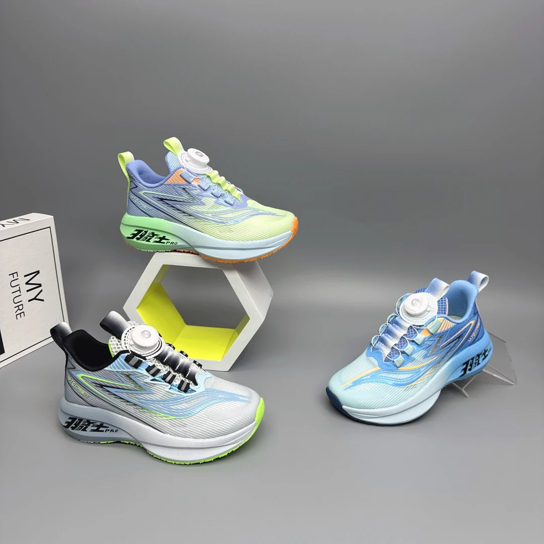 米菲超人透网碳板跑鞋单网男童夏季超轻中大童慢跑鞋  2562