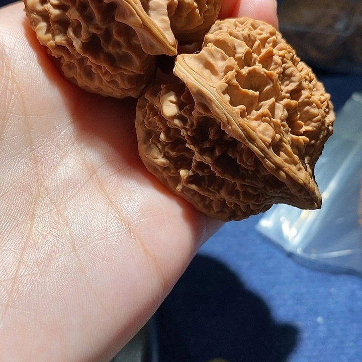 壹***风文玩核桃吊坠满天星