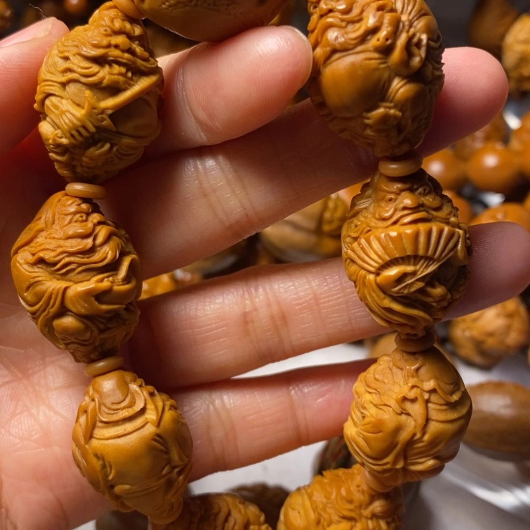 肖***～手串/手链橄榄核钟馗