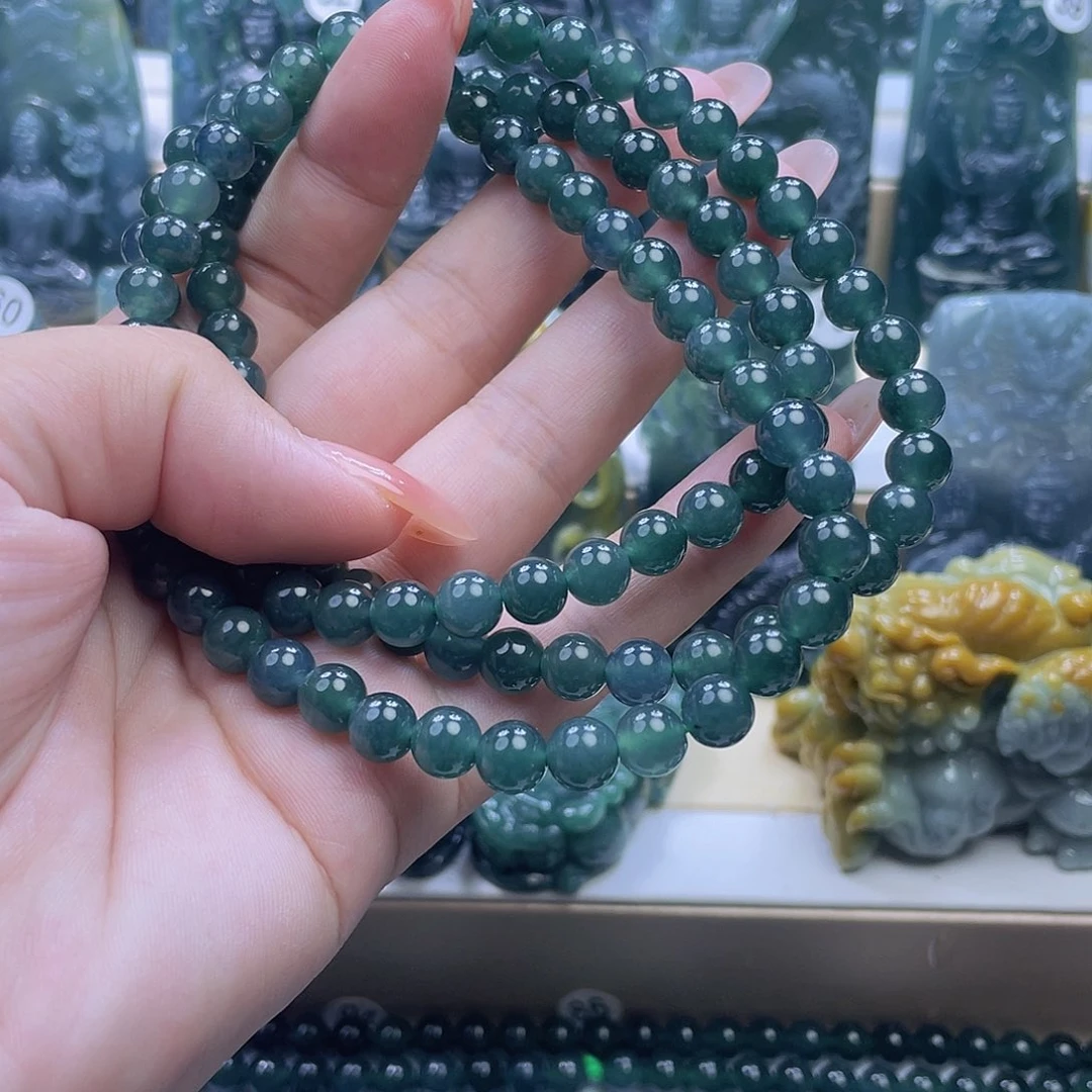翡翠未镶嵌颈饰翡翠未镶嵌