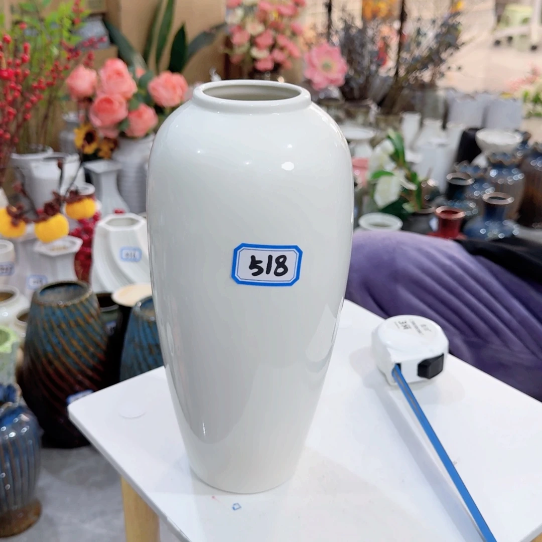 智****518号陶瓷高25厘米微瑕一个