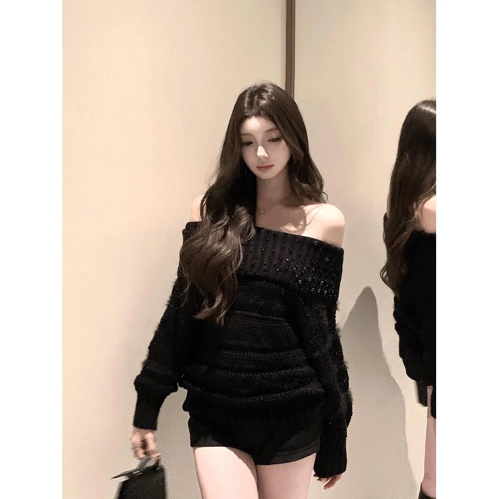 清冷富家千金软糯慵懒长袖露肩针织衫上衣女秋冬一字肩烫钻毛衣潮