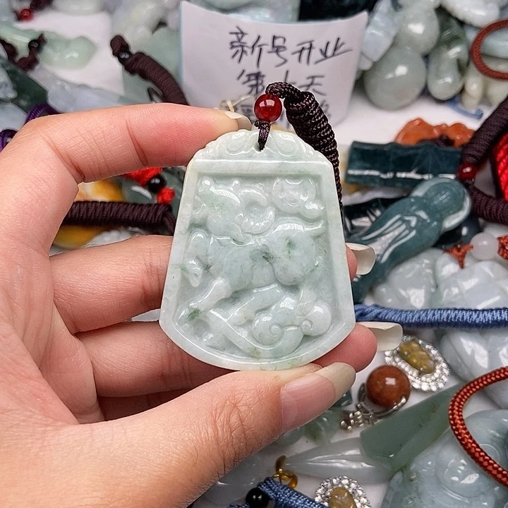 未镶嵌挂件翡翠翡翠