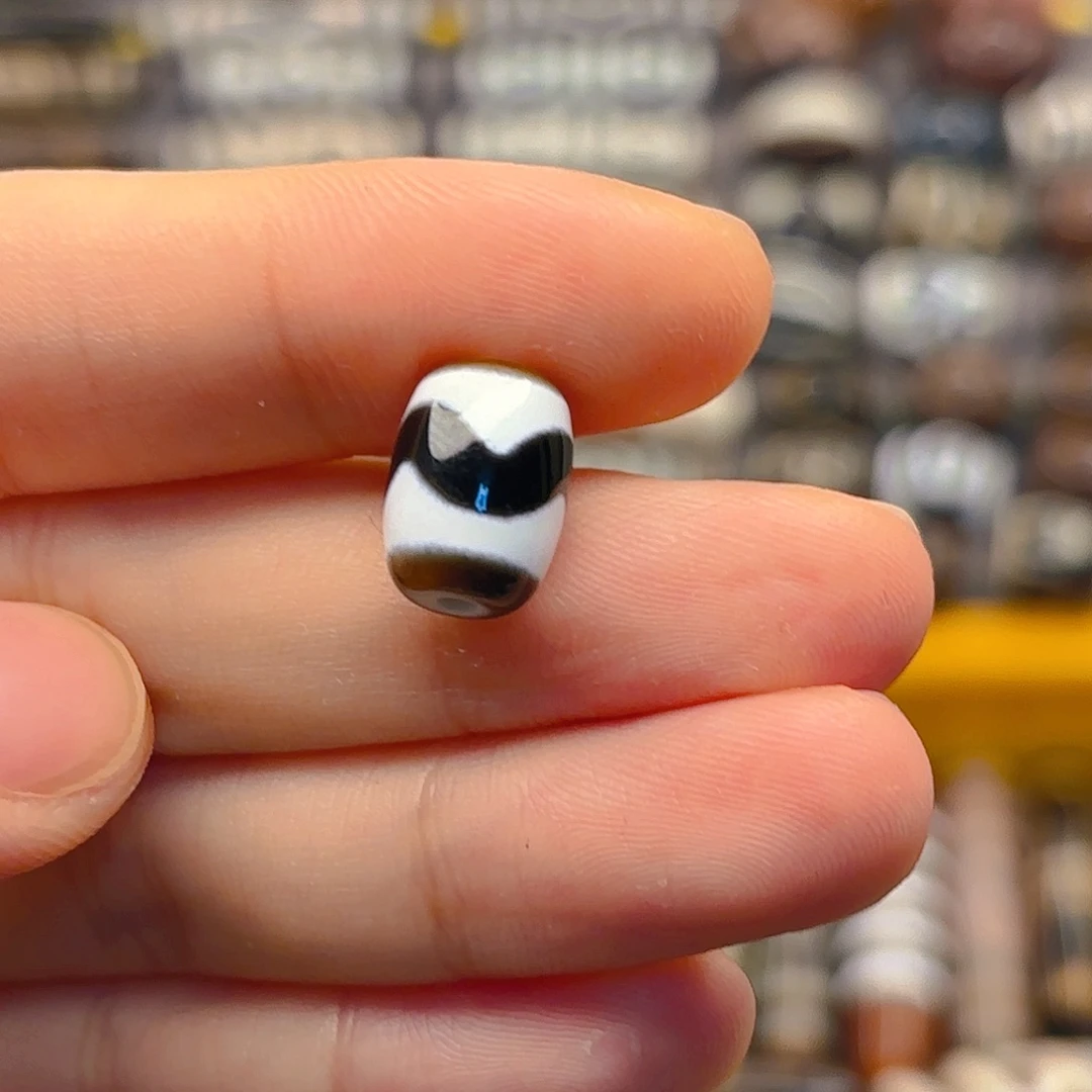 行***止合金颈饰玛瑙/玉髓