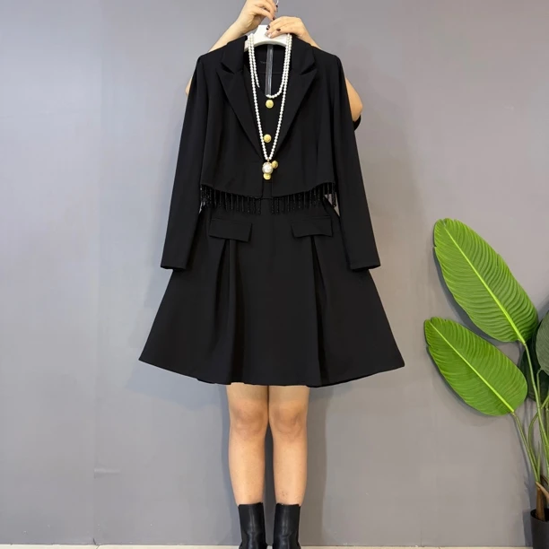 早春新款时尚气质流苏设计西服外套十连衣裙两件套套装