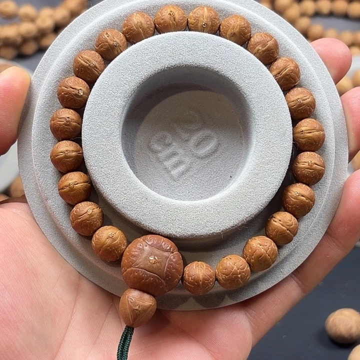凤眼菩提手串实心籽10-10.4mm