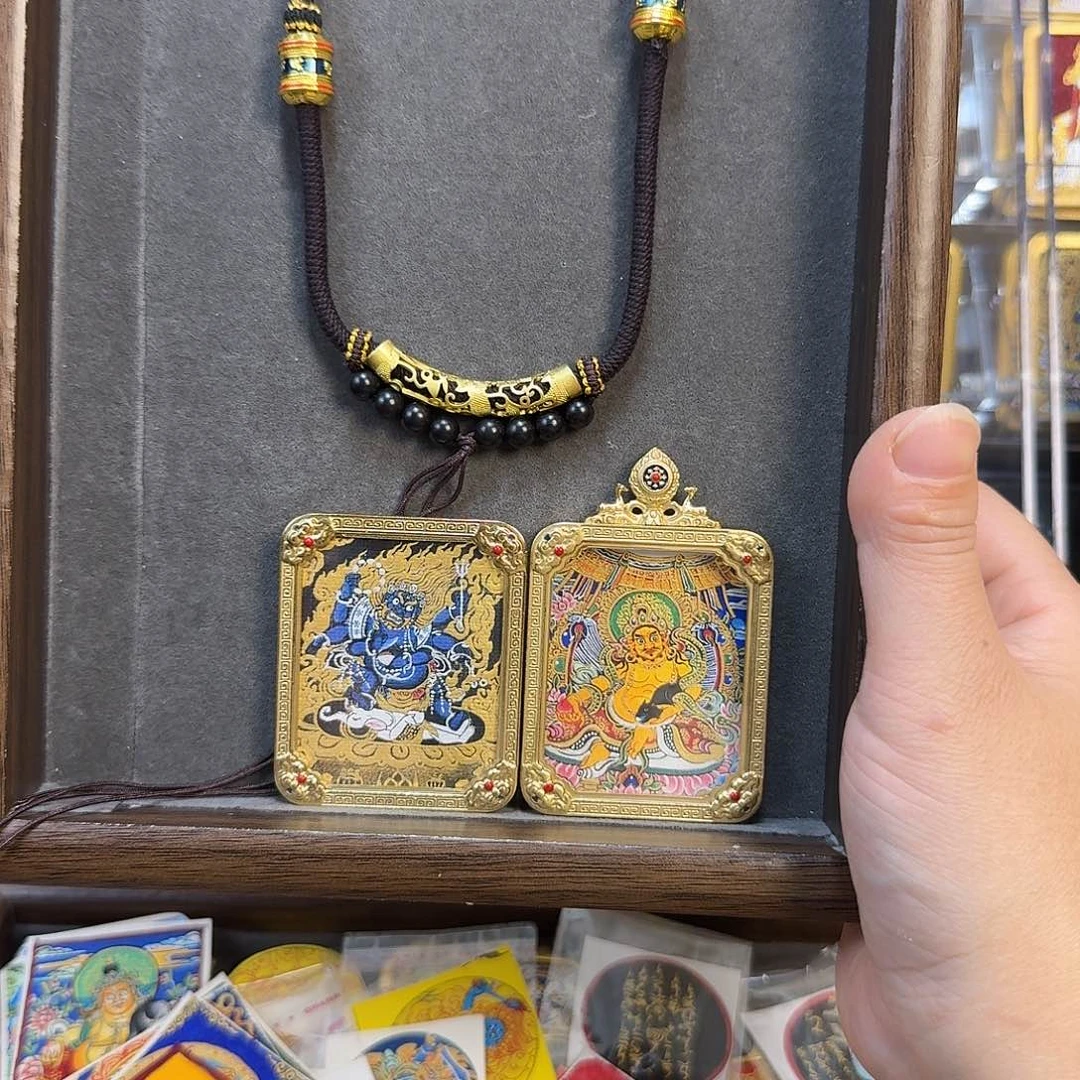 雷***吊坠大黑天黄财神卡色绳子