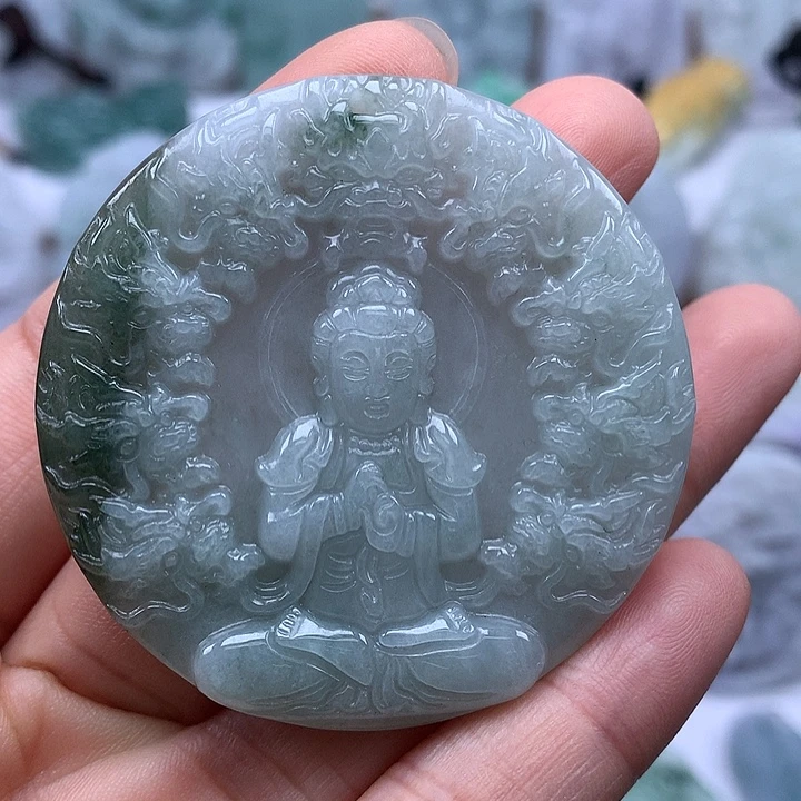 翡翠未镶嵌颈饰霸气侧漏九龙观音福利