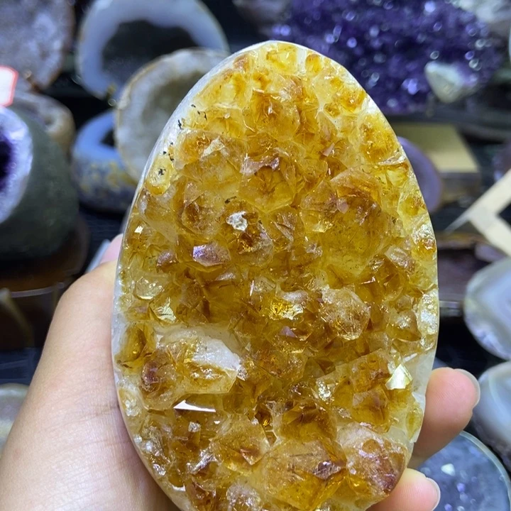 水晶珠宝半成品未镶嵌黄晶恐龙蛋